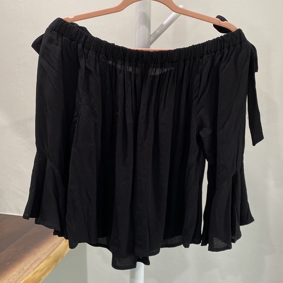Forever 21 size large black off the shoulder flounce top - Picture 5 of 8